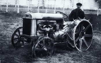 60. výročí traktoru Kirovec
