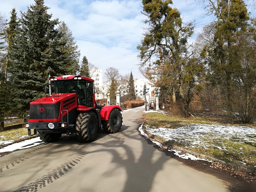 Předvádění - Kirovec K-4 Předvádění - Kirovec K-4
