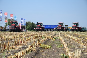 Fotogalerie - Traktory Kirovec