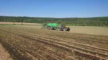 Cisterna Bauer v podniku AGRO KOLOMĚŘICE