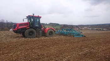 FOTO: Kirovec K-525+kompaktor Kontur