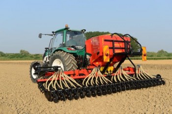 Fotogalerie - Pneumatické a mechanické secí stroje Matermacc