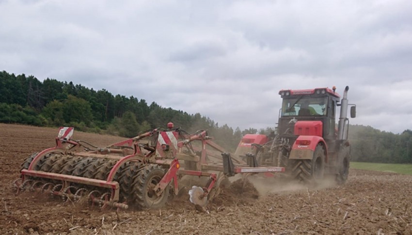 Kirovec K-525 + Horsch Tiger 3AS - Pivkovice a.s.