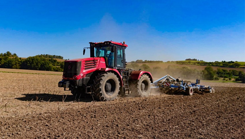 Kirovec K-743 a Lemken Karat 9 - DZS Struhařov a.s.