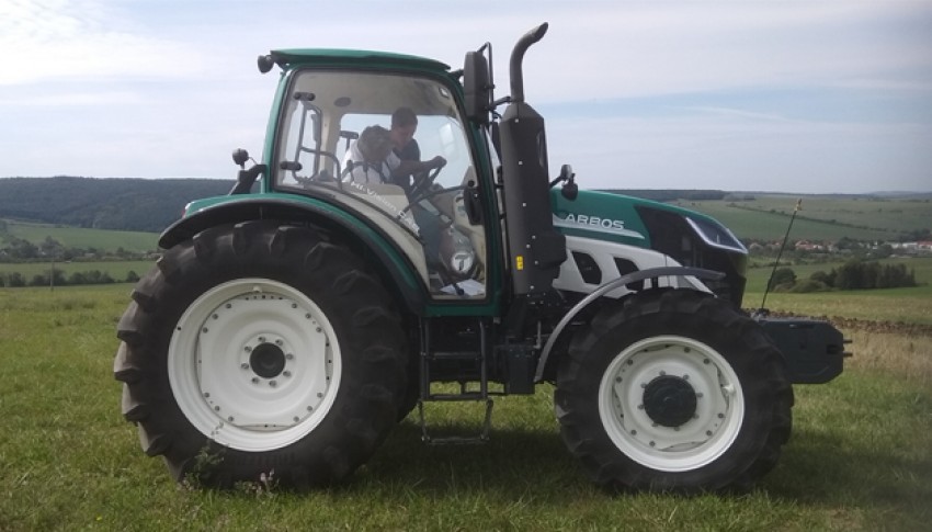 Kolový traktor ARBOS 5130 – verze GLOBAL Kolový traktor ARBOS 5130 – verze GLOBAL