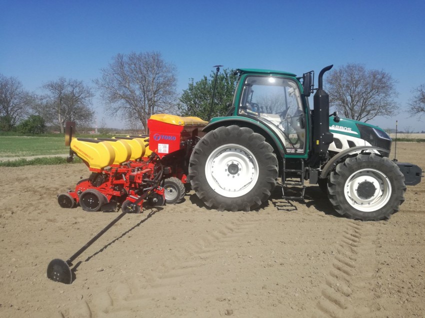 Kolový traktor ARBOS 5115 – verze GLOBAL Kolový traktor ARBOS 5115 – verze GLOBAL