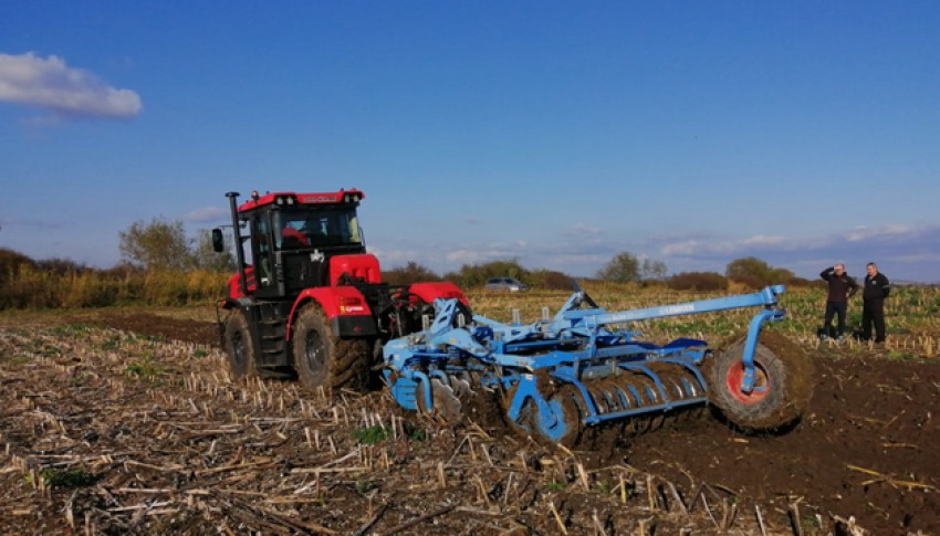 Kirovec K-525 + Lemken - Rimavská Seč, SK